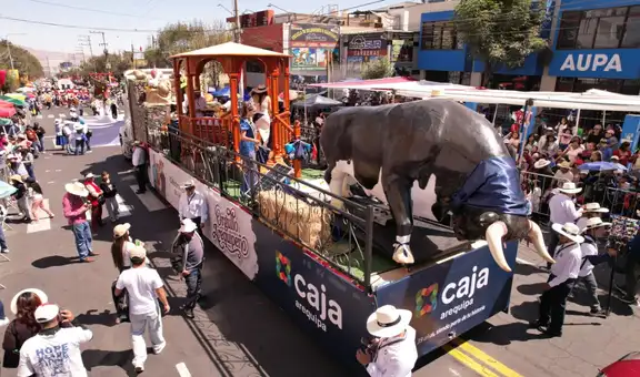 Caja Arequipa celebra el 485° Aniversario de Arequipa con un mensaje de tradición y compromiso con el medio ambiental.