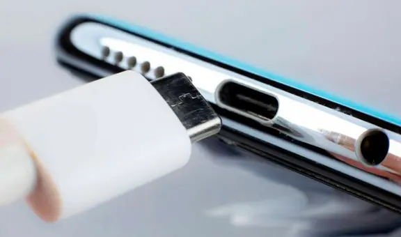 No solo sirve para cargar tu teléfono: otros usos que puedes darle al puerto USB-C del celular