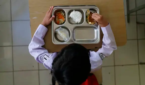 Cerca de 400 personas sufren intoxicación alimentaria tras ingerir comida contaminada en colegios de Indonesia