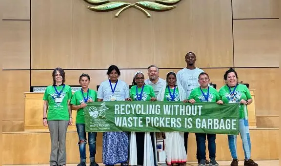 El rol de los recicladores, clave para un tratado global contra la polución por plásticos