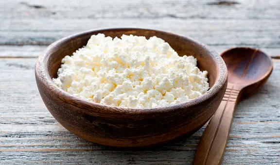 El lácteo con más proteínas que la leche y el queso: refuerza el sistema inmune y ayuda a controlar el peso