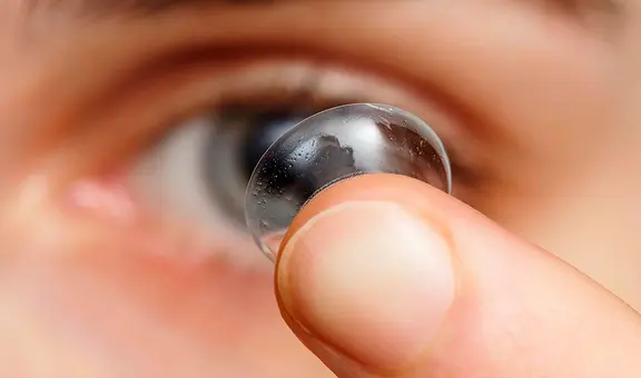 Científicos de China crearon unos lentes de contacto para ver en la oscuridad y con los ojos cerrados