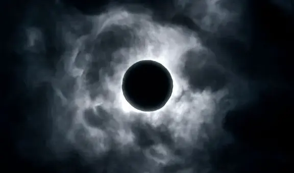 ¿Qué es la 'Luna negra', el fenómeno volvió invisible al satélite terrestre y ocurre cada 33 meses?