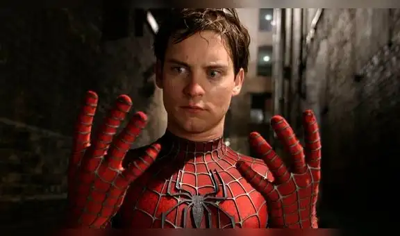 El traje original de ‘Spiderman 2’ usado por Tobey Maguire será subastada por hasta $200.000