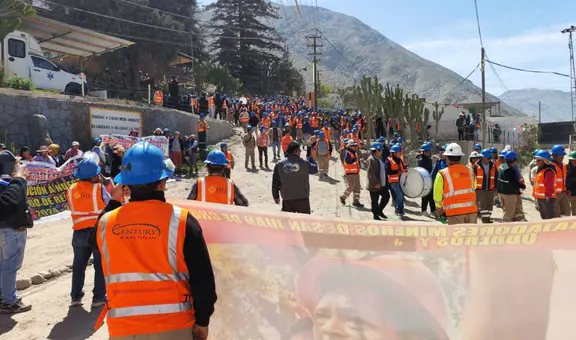 Trabajadores mineros de San Juan de Chorunga realizan huelga indefinida por mejoras salariales