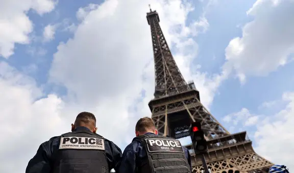 Menores de edad son imputados por terrorismo en Francia tras preparar atentados contra la torre Eiffel y sinagogas