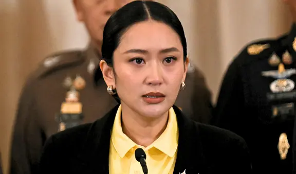 Primera ministra de Tailandia es destituida por faltar al código de ética nacional en llamada filtrada con exlíder de Camboya