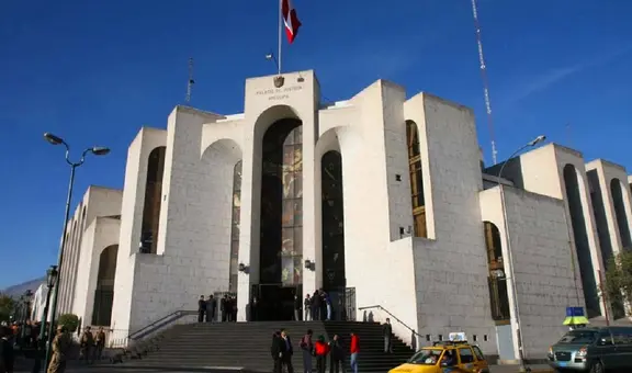 Grupo La República saluda a los trabajadores judiciales de la Corte Superior de Justicia de Arequipa en su día