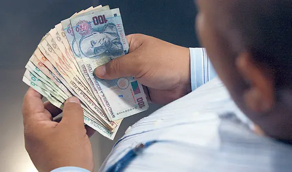 Presupuesto 2026: gobierno incluye bono de S/100 y aumento para trabajadores del sector público