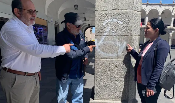 Arequipa: indignación por grafiti en columna de portal de la Plaza de Armas