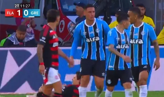 Erick Noriega no se achicó en su debut por el Brasileirao y 'guapeó' a estrella de Flamengo: le gritó en el suelo