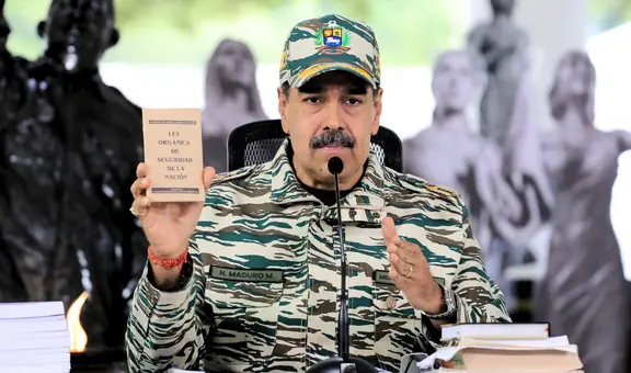 Maduro ordena movilizar 25.000 efectivos militares a la frontera con Colombia para defender la soberanía de su régimen