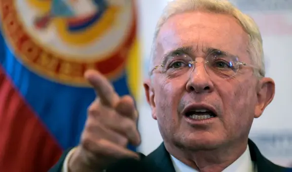Álvaro Uribe anuncia candidatura al Senado en 2026 pese a condena a 12 años de prisión domiciliaria en Colombia
