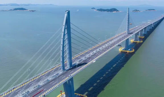 China abre el puente más largo del mundo sostenido por cables: una megaobra de 10,3 km que reduce viajes de 80 a 20 minutos