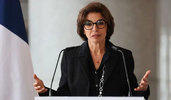 Francia: investigan a ministra de Cultura por no declarar joyas valuadas en medio millón de dólares