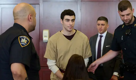 Luigi Mangione, acusado de asesinar al director de la aseguradora UnitedHealthcare, comparecerá en diciembre