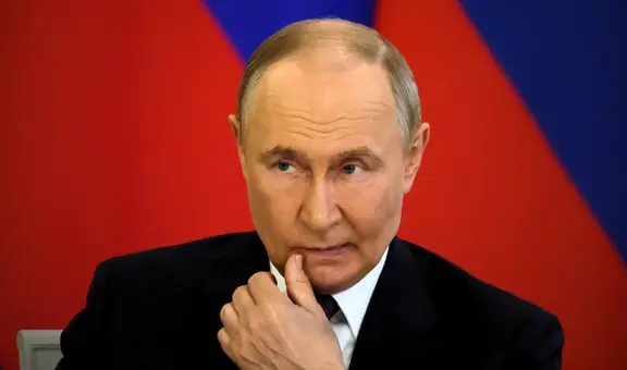 Vladimir Putin no quiere negociar la paz en Ucrania, afirma el jefe de la inteligencia británica: “Miente al mundo”