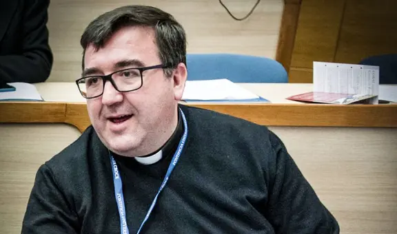 Detienen a sacerdote en España tras hallarle "tusi", peligrosa cocaína rosa, durante viaje de vacaciones