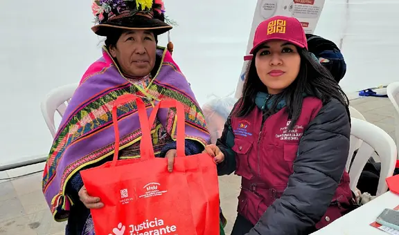 Población de San Cristóbal-Calacoa recibió servicios judiciales gratuitos en la feria Llapanchikpaq Justicia