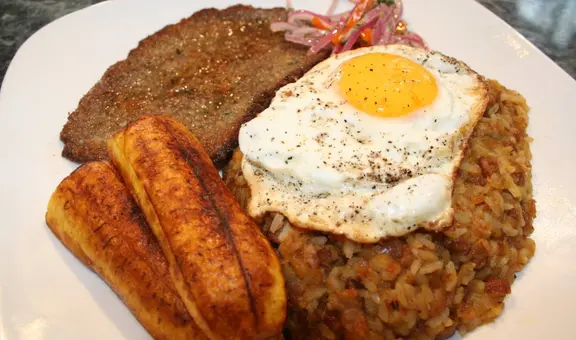Aprende a preparar un Tacu Tacu de Lentejas, un plato delicioso y simple para tu lunes
