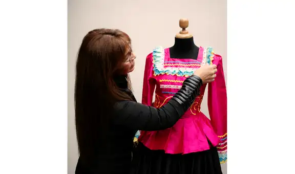 Exhibición "Genio y figura. De lo tradicional a lo estilizado en la marinera" en la Casa O´Higgins