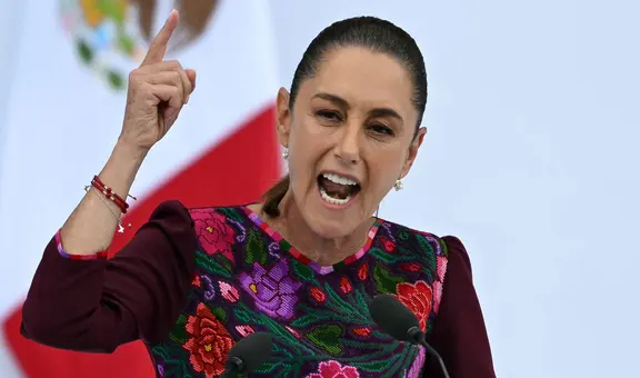 Claudia Sheinbaum busca acuerdo con EE.UU. para evitar arancel de 25% a camiones mexicanos