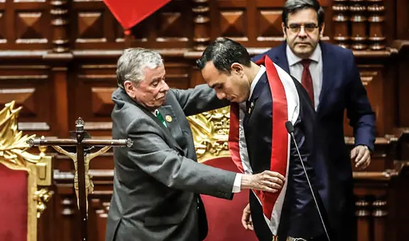 José Jerí juró como presidente de la República tras la vacancia de Dina Boluarte