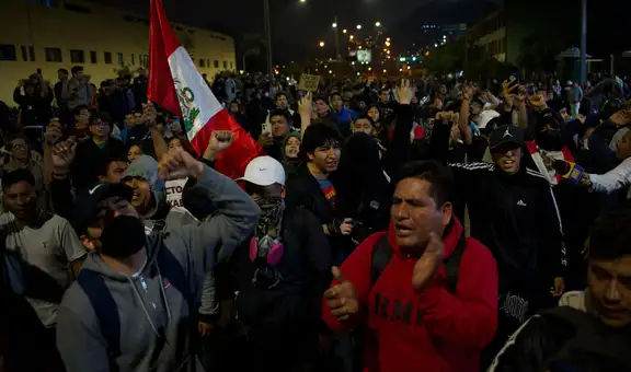 Un joven en coma tras represión policial y una niña afectada por bomba lacrimógena durante la marcha del 15 de octubre
