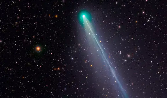 El cometa Lemmon, que aparece una vez cada mil años, está su punto máximo y es visible junto a la lluvia de estrellas oriónidas