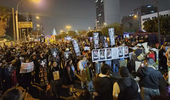 Marcha de Generación Z llegó de forma pacífica a Palacio de Justicia tras recorrer calles de Centro de Lima y Lince