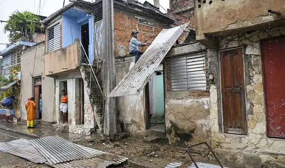 EN VIVO: Huracán Melissa llega a Cuba y deja destrucción de viviendas, cortes de luz y al menos 140.000 personas aisladas