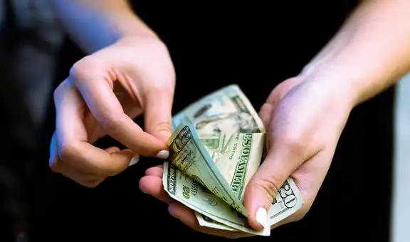 Salario mínimo en California: trabajadores del sector público reciben este sueldo en noviembre de 2025