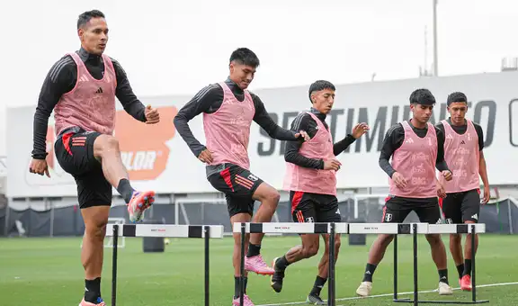 La selección peruana sumó su segundo día de trabajos en la Videna y en horas de la tarde partió con destino a Rusia