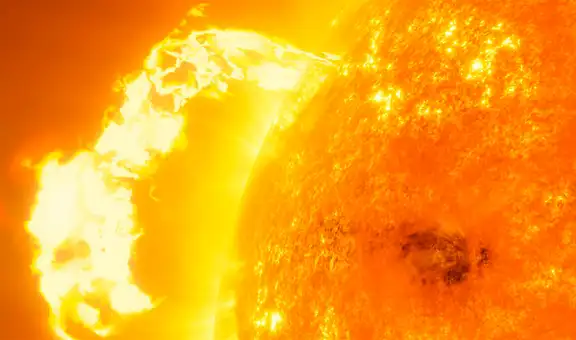 El Sol entra en erupción: una llamarada solar provoca apagones de radio y auroras boreales en el planeta