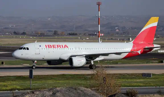 Iberia, Avianca y más aerolíneas cancelan vuelos sobre Venezuela tras advertencia de EE.UU. por "posible situación de riesgo"