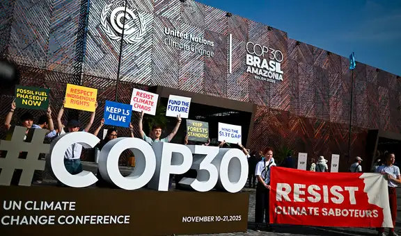 La COP30 finaliza con un acuerdo para afrontar el cambio climático, pero eliminó toda referencia a los combustibles fósiles