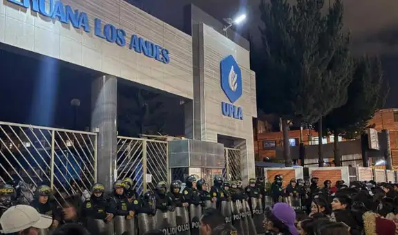 Estudiantes de la Universidad Peruana Los Andes toman campus de Huancayo y logran anulación del alza de pensiones tras exigencias