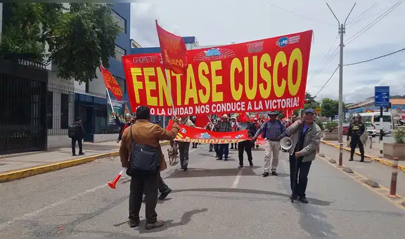 Administrativos del sector Educación reinician huelga indefinida y exigen cumplimiento de bono acordado en Cusco