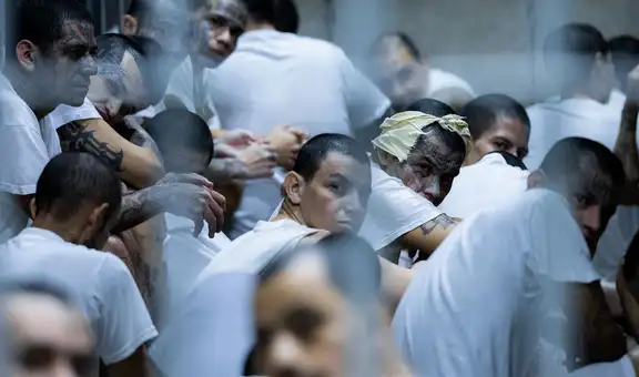 El Salvador: condenan a pandilleros de 'Barrio 18' con penas de hasta 397 años de cárcel