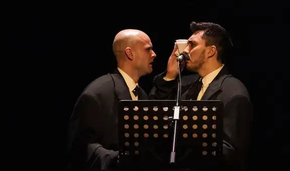 Alejandro Clavier: “En tiempos en que lo conservador avanza, esta obra teatral insiste en la libertad”