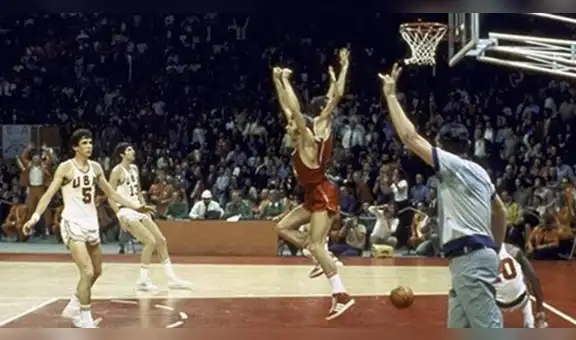 Política y deporte en la Guerra Fría: tres segundos de infarto en la final de básquet de las Olimpiadas de Múnich de 1972 entre USA y la URSS