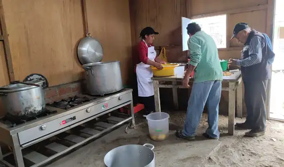 Las silenciosa crisis que golpea a las ollas comunes: emergencia va más allá del presupuesto y pone en riesgo la alimentación de miles en Perú