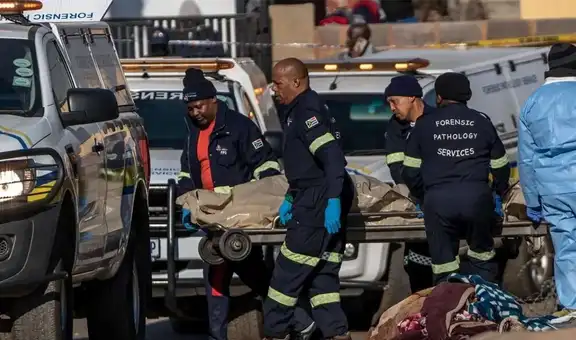 Doce personas fallecen por tiroteo durante un asalto de hombres armados en Pretoria, capital de Sudáfrica