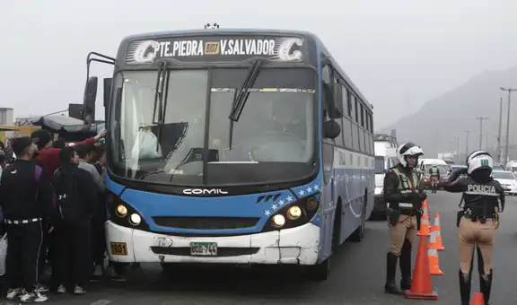 Transportistas víctimas de extorsión pagarían hasta 95% menos en deudas por infracciones, según la ATU