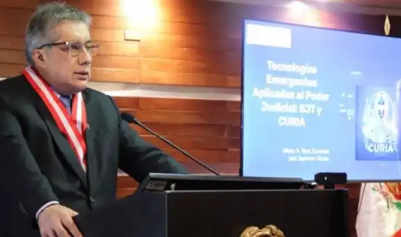 Juez Supremo Yaya Zumaeta capacita a magistrados y servidores de la Corte de La Libertad en nuevas tecnologías