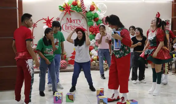 Menores del hogar San Pedrito disfrutaron por adelantado de una navidad en la Corte del Santa