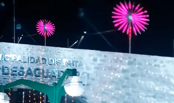 Municipalidad de Desaguadero coloca estrella navideña gigante, pero inusual silueta de mujer bailando sorprende a miles: “¡Qué fue Mano!”