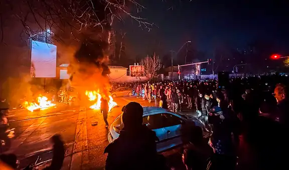 Irán realiza nuevas protestas contra la República Islámica en el mayor movimiento de su historia reciente