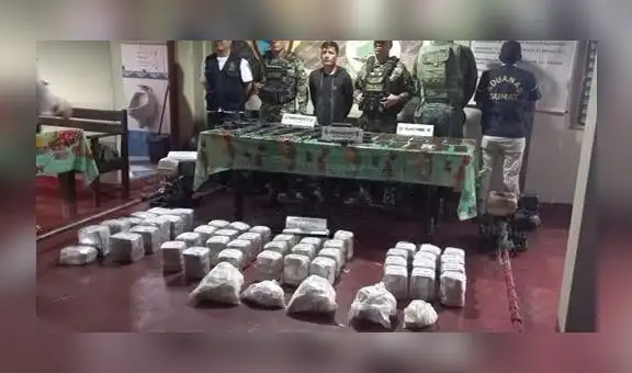 Loreto: Cae narco con 160 kilos de cocaína, seis fusiles, una pistola y municiones