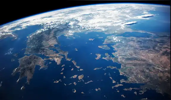 El fenómeno geológico que transformará la Tierra: Dos continentes avanzan hacia una colisión a una velocidad de 7 cm por año